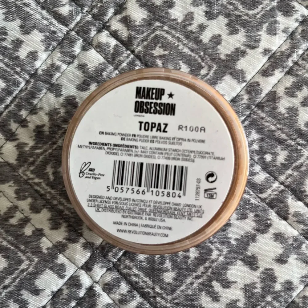 Revolution Beauty Makeup Obsession Pure Bake Baking Powder Topaz